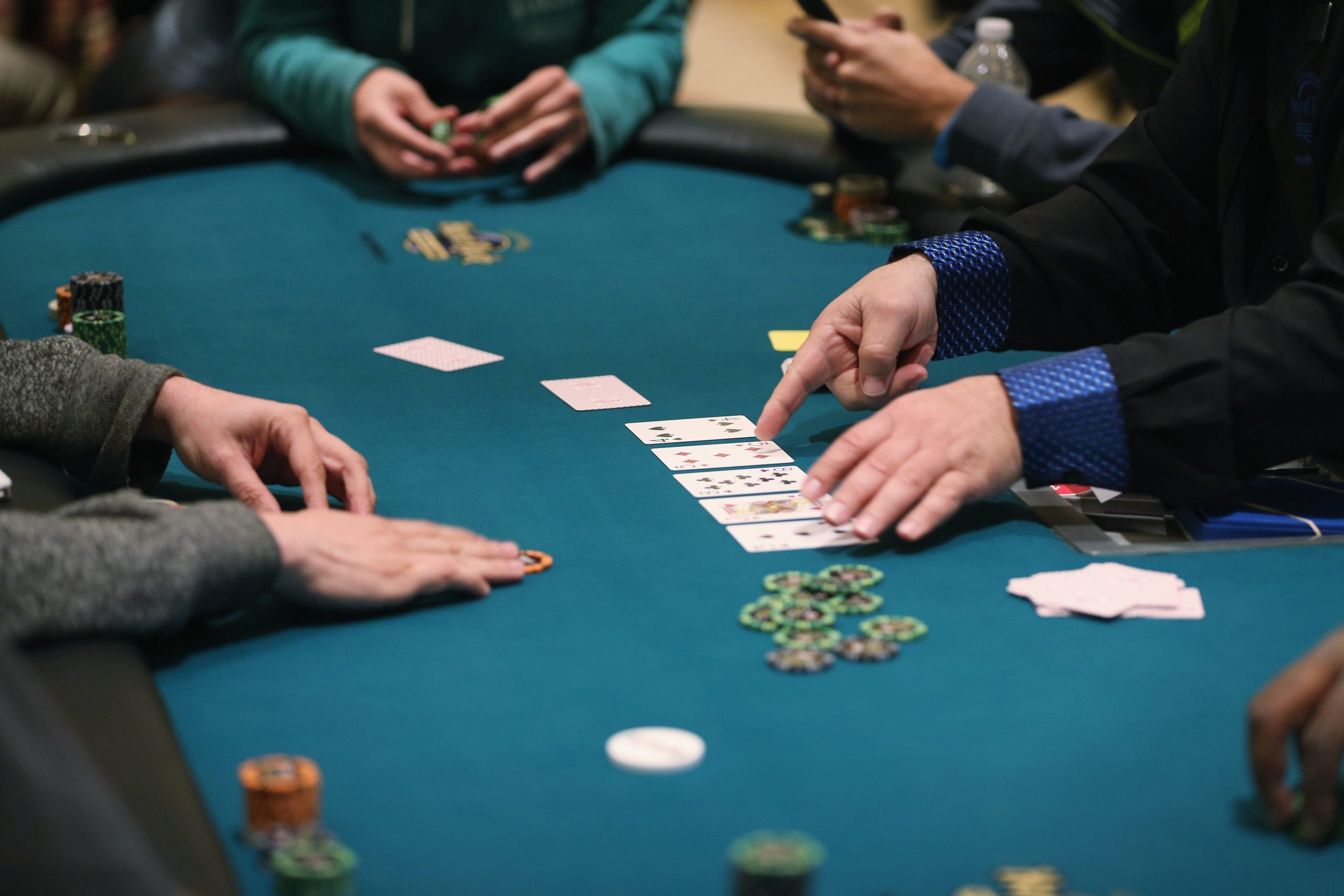Clan pasta deeply Reguli poker: cum joci varianta clasică în 5 cărți? - Betano Blog